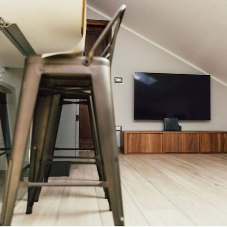 Apartmán Casa Savo - Parcheggio Gratuito Nella Blu Area Janov Exteriér fotografie